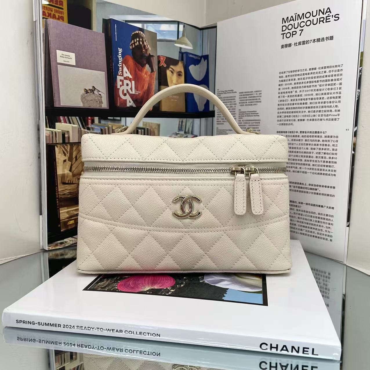 全新未使用 Chanel/香奈儿 25c米色荔枝牛LP饭盒包 斜挎包