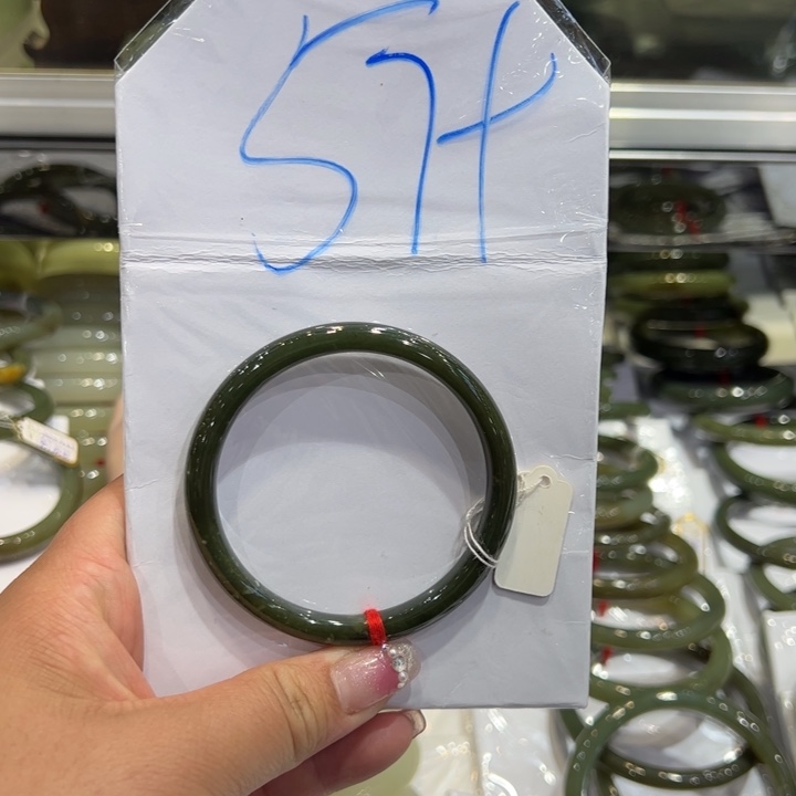 和田玉（糖玉）手镯未镶嵌