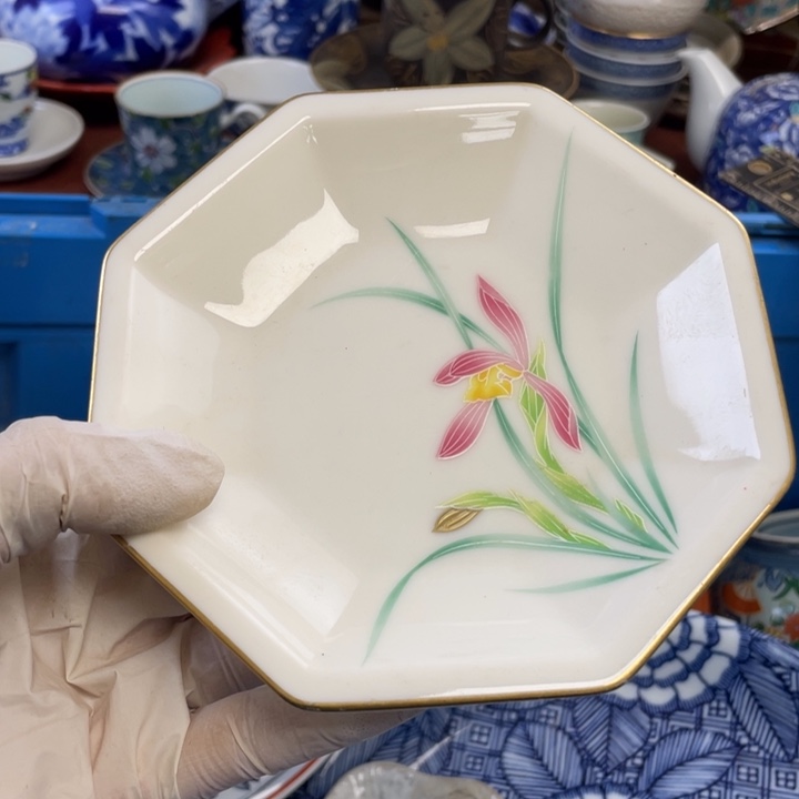 陶瓷他家瓷器真美…开播了