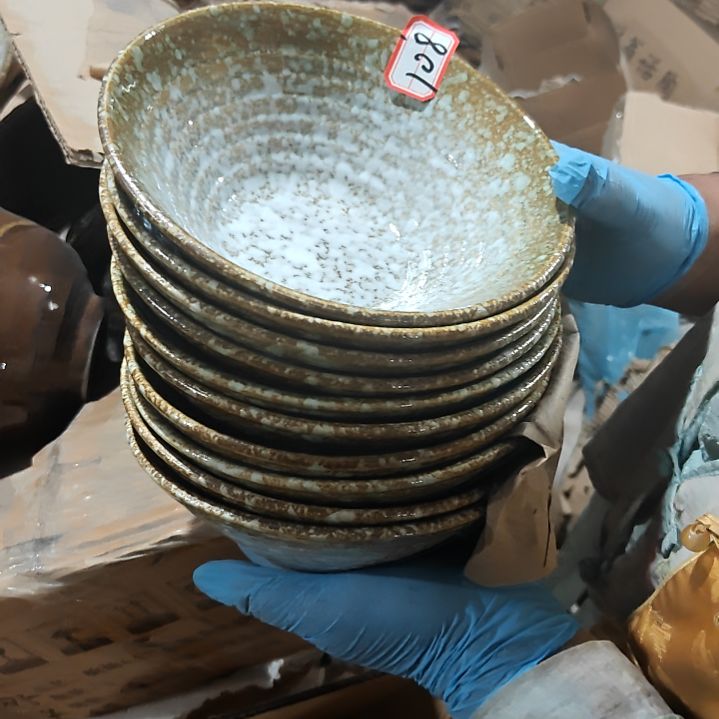 摆件陶瓷盘子碗啥都有