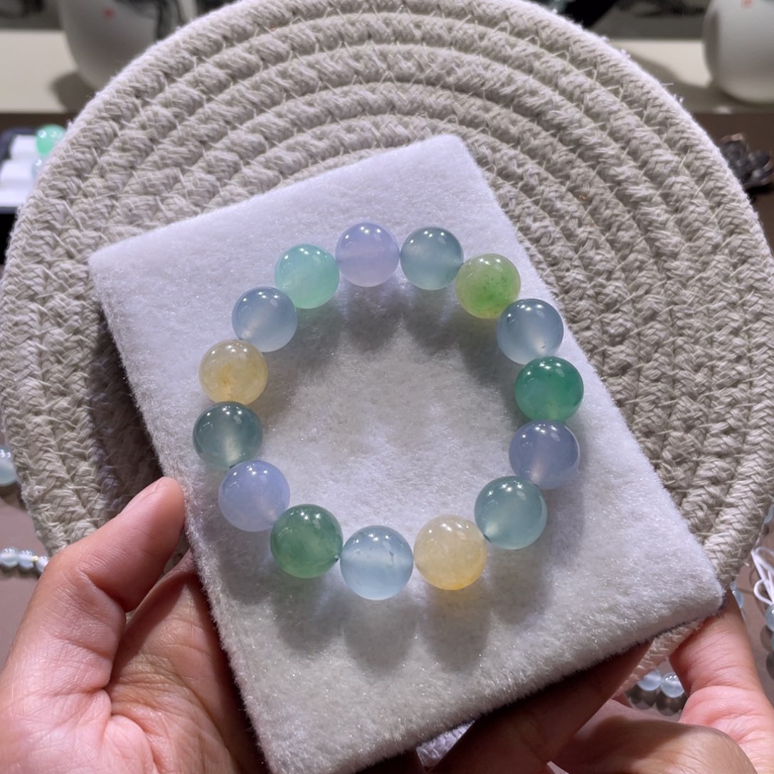 翡翠散珠天然缅a翡翠糖果串