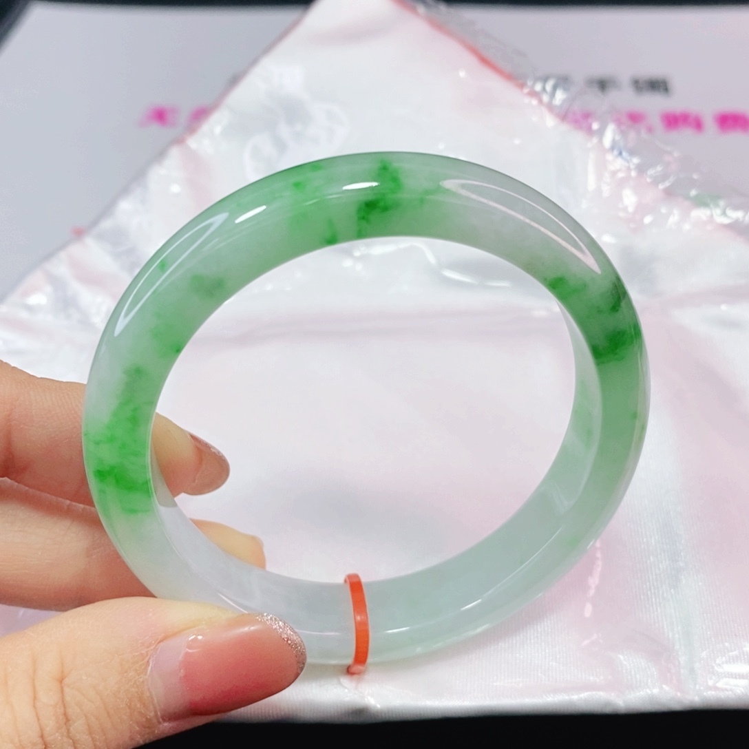 未镶嵌手镯翡翠54.5圈冰飘辣绿花