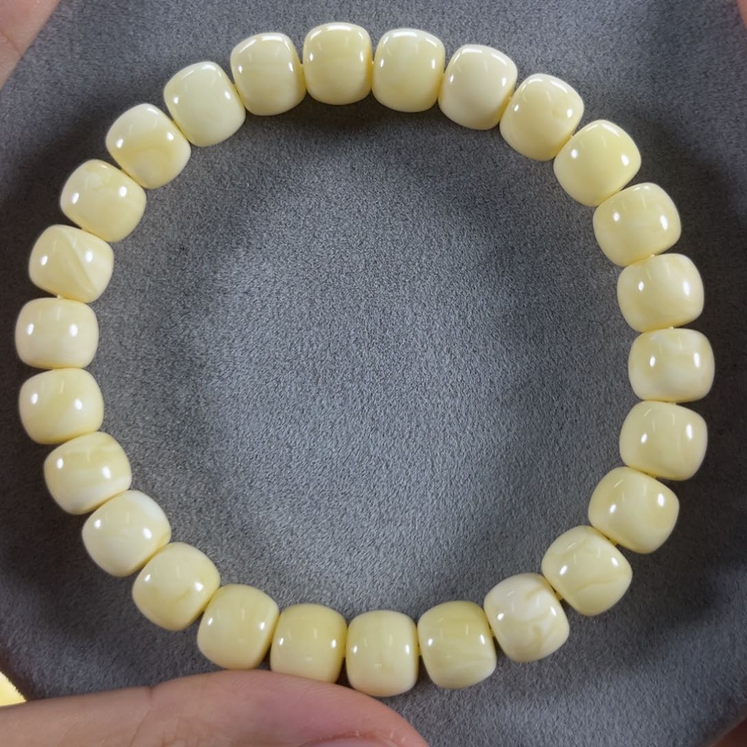 蜜蜡手链未镶嵌暴****鹿白蜡