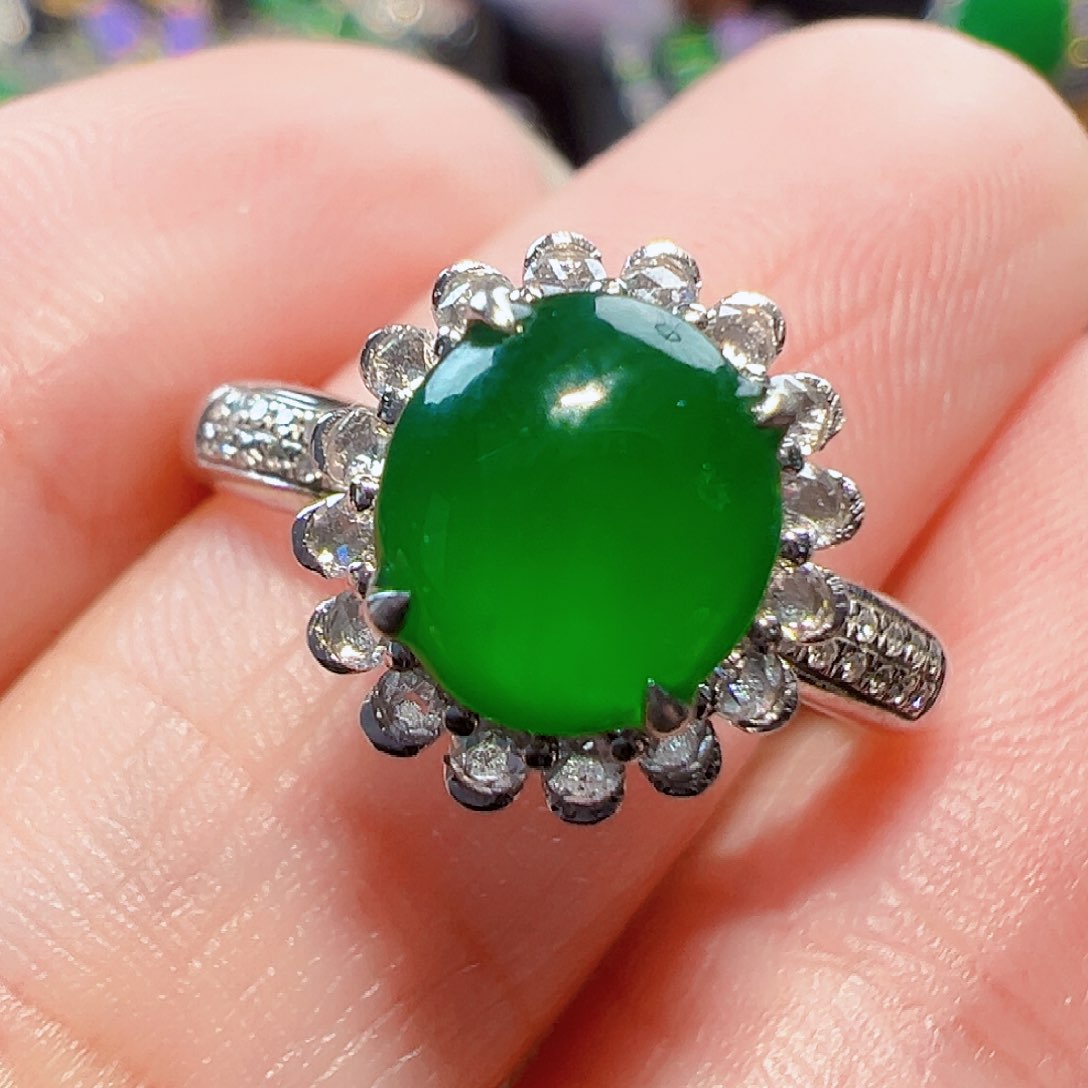 翡翠戒指18K金镶嵌签收后24小时鉴赏期