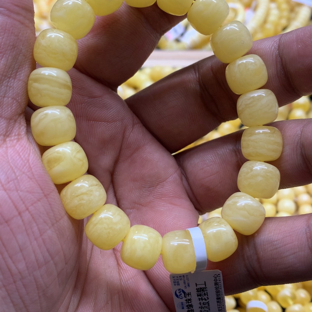 琥珀手链未镶嵌二*六蜜蜡