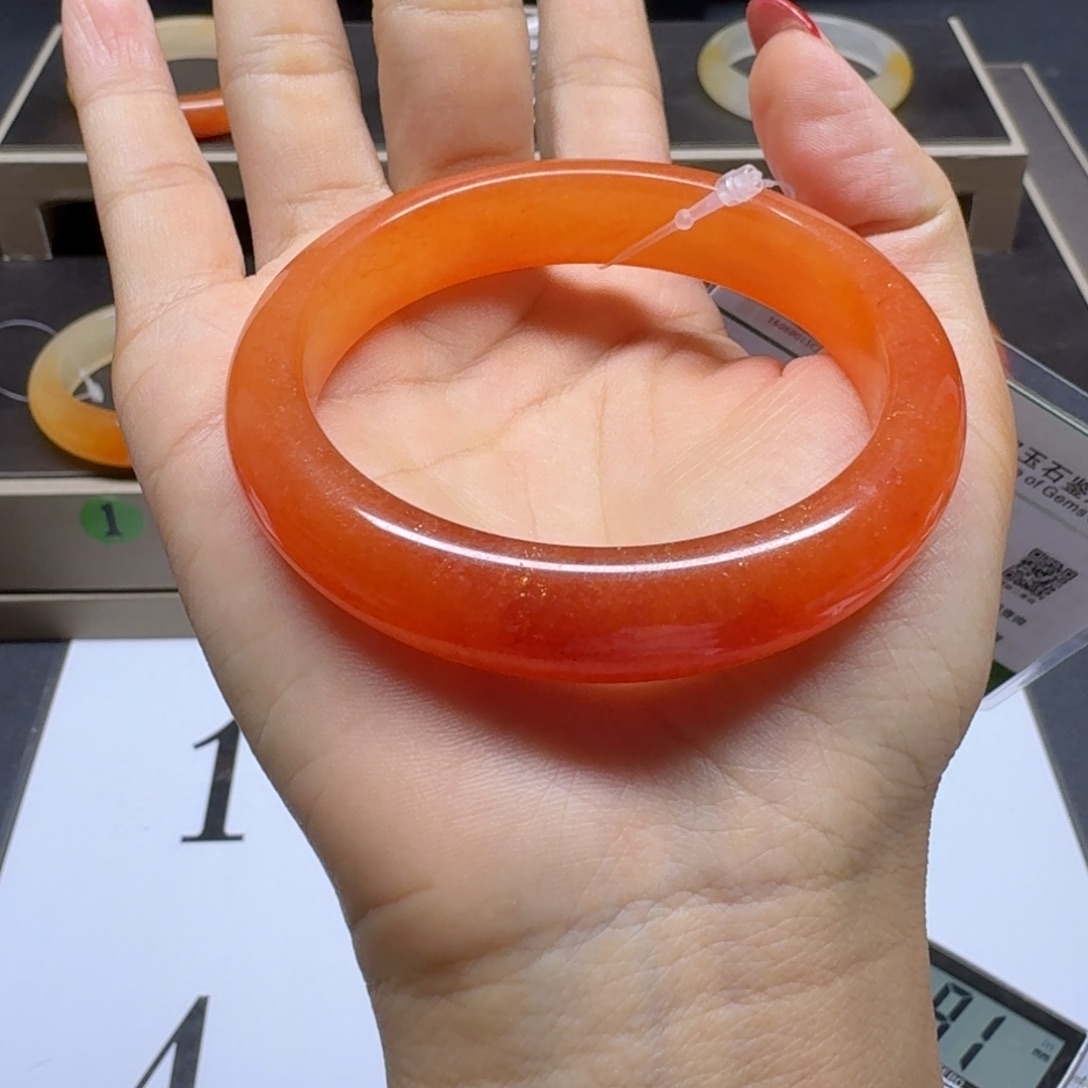 石英质玉（黄龙玉）未镶嵌手镯57.1