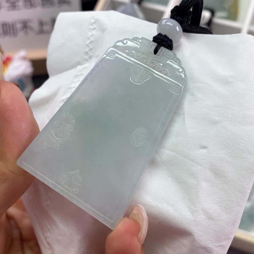 【闪购商品】翡翠颈饰未镶嵌翡翠