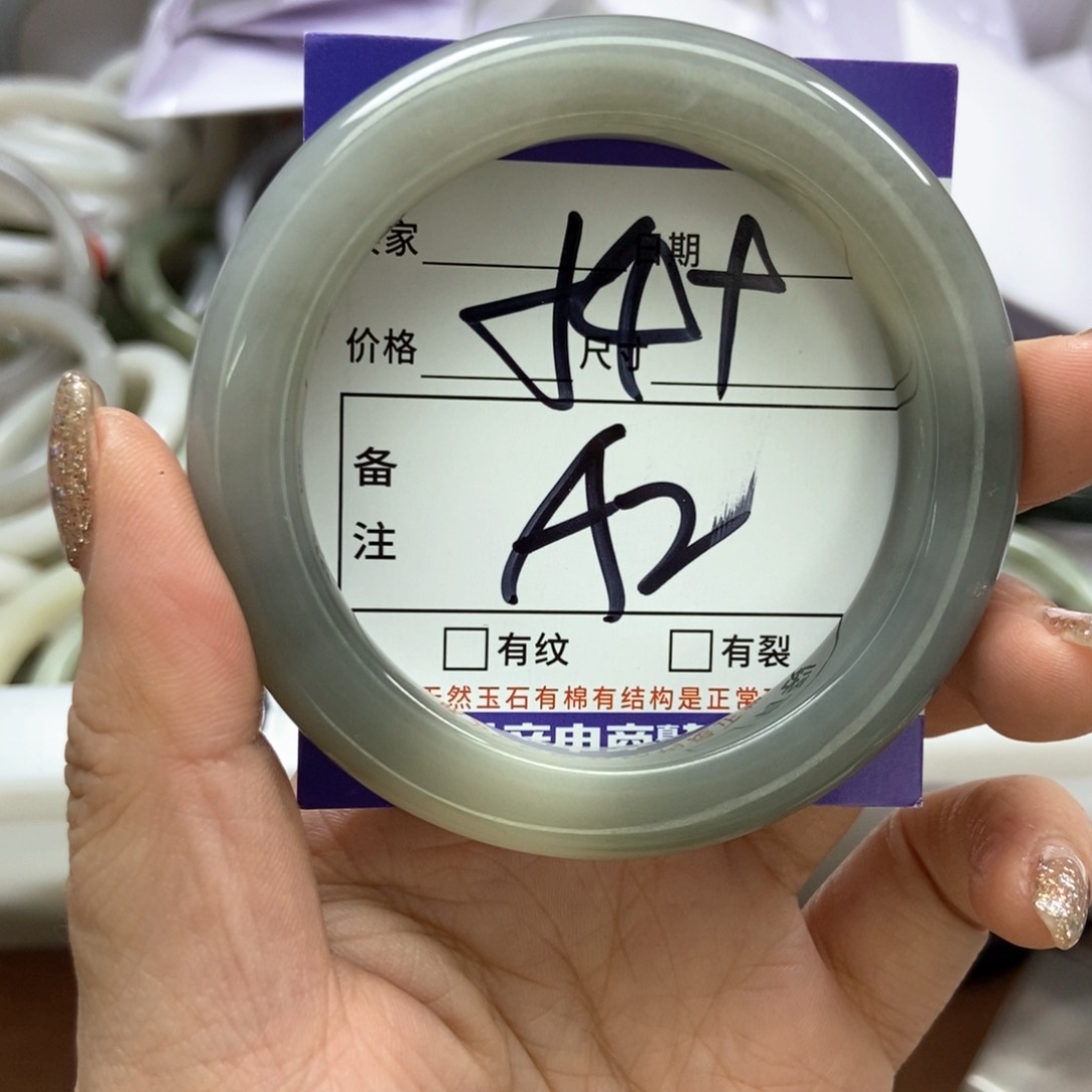 和田玉手镯手镯未镶嵌