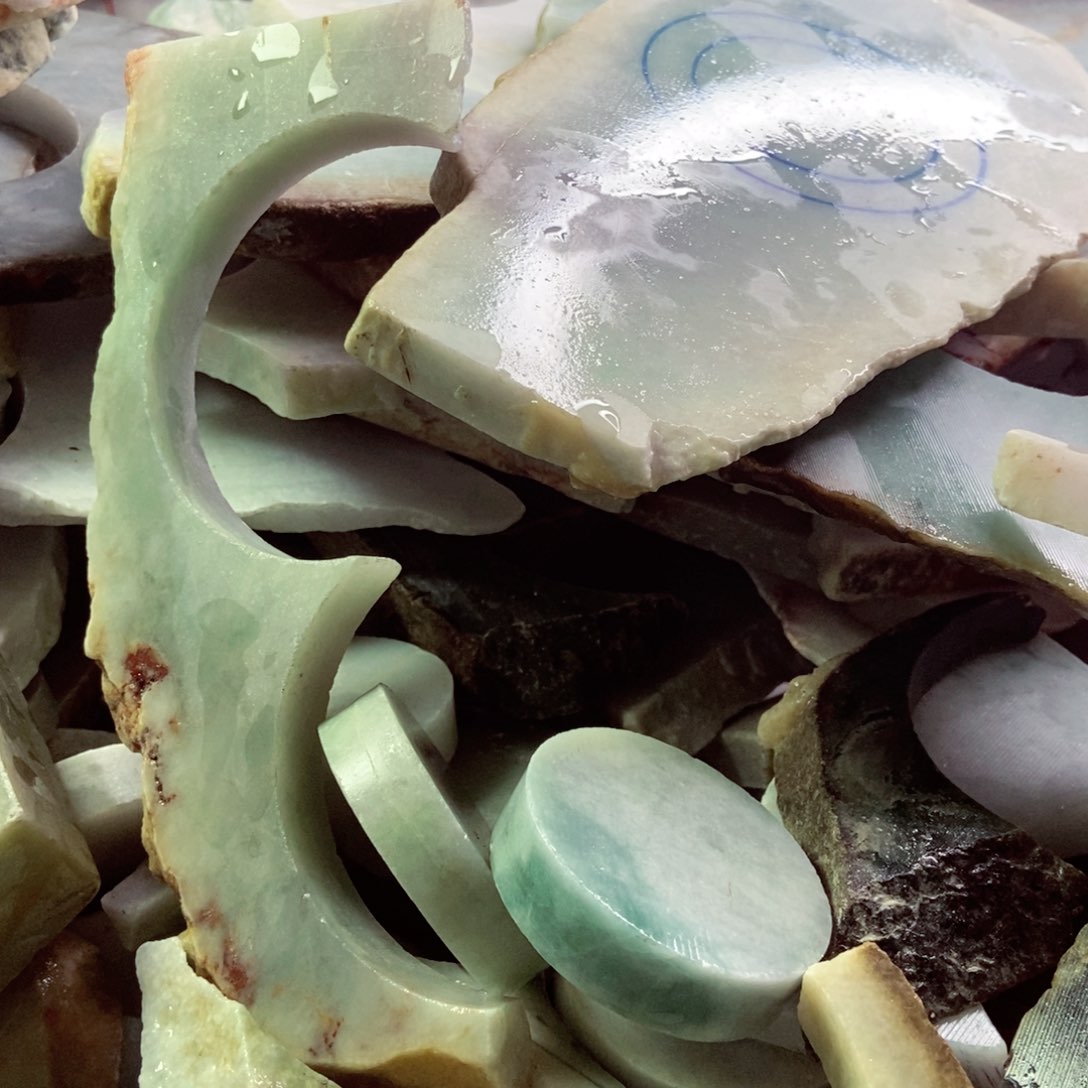 翡翠裸石二*岁翡翠