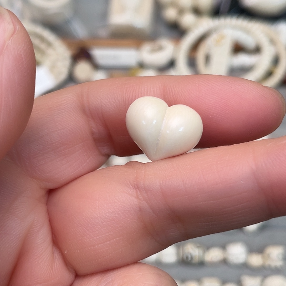 猛犸象牙手串/手链/手镯光面屁桃