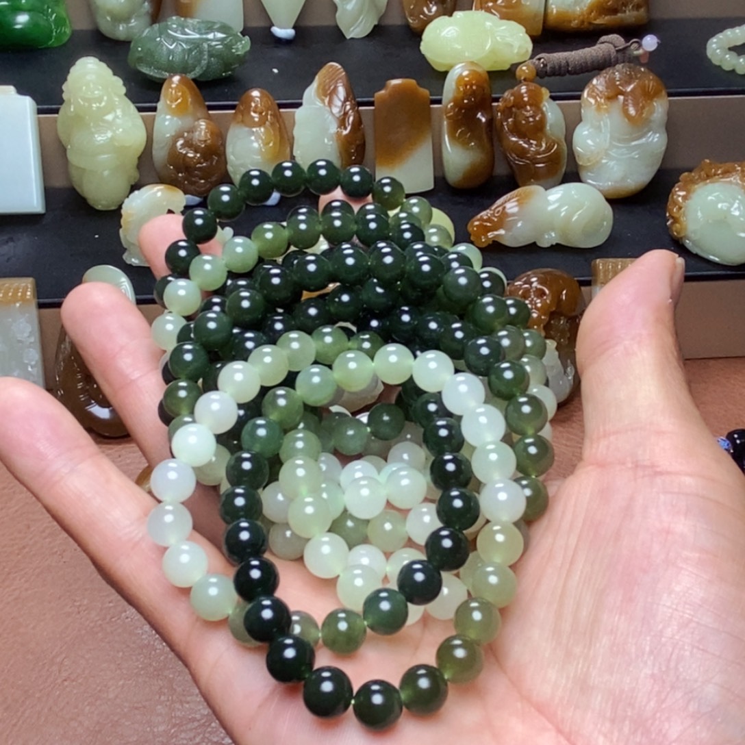 和田玉（糖玉）未镶嵌颈饰