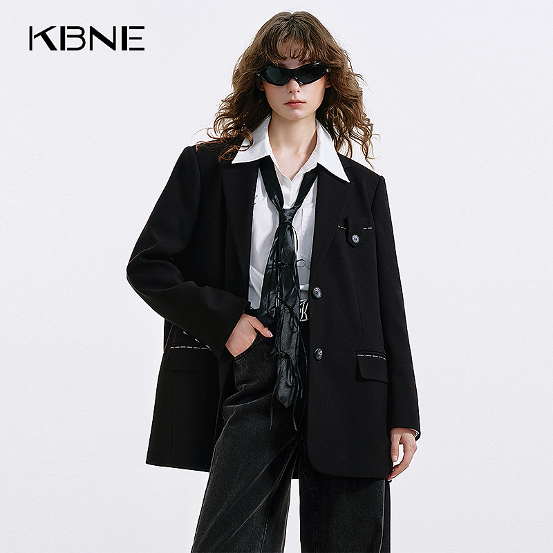 KBNE西装外套女款爆款2025新款高级感复古小众撞色明线黑色西装女