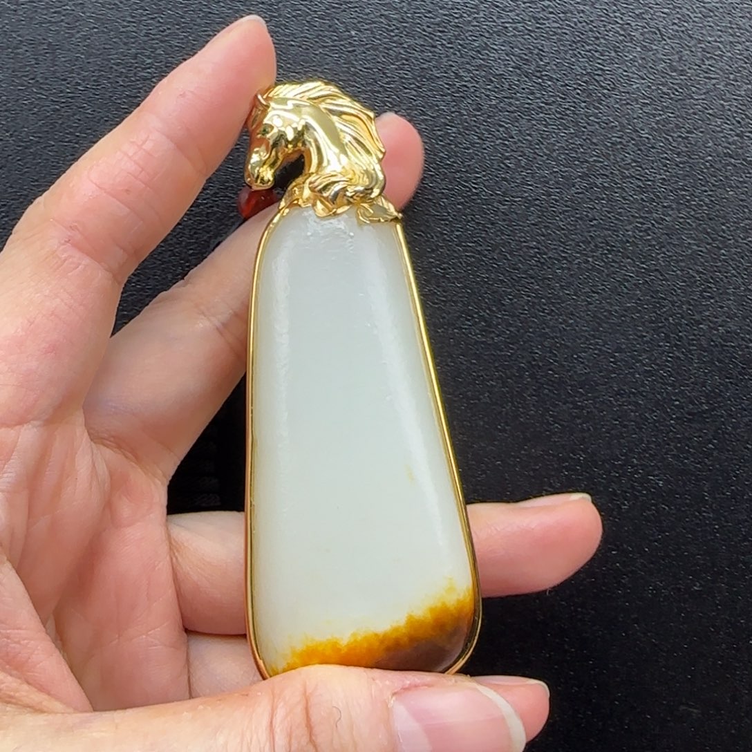 和田玉未镶嵌挂件