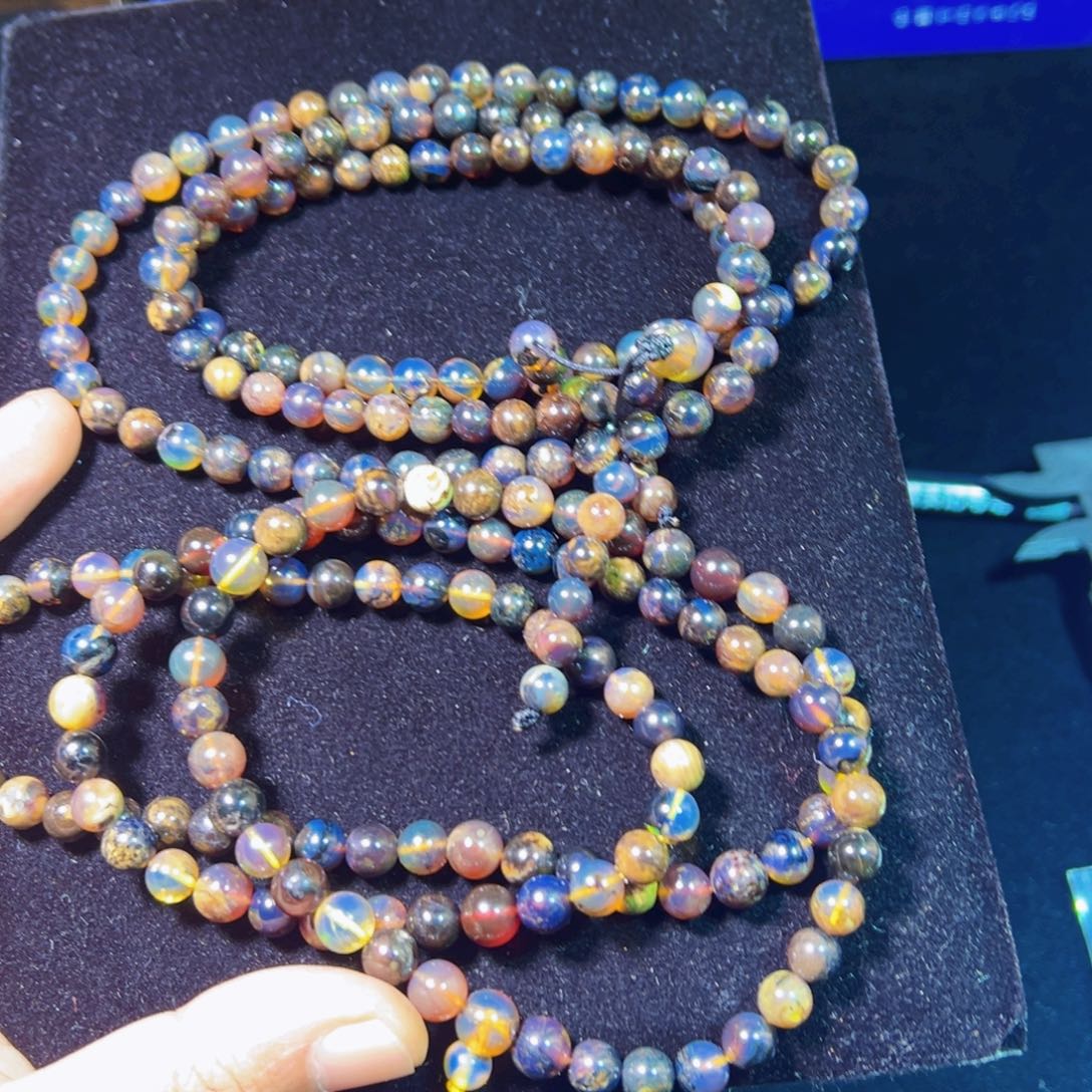 琥珀裸石未镶嵌缅甸琥珀多样性发货其中一件