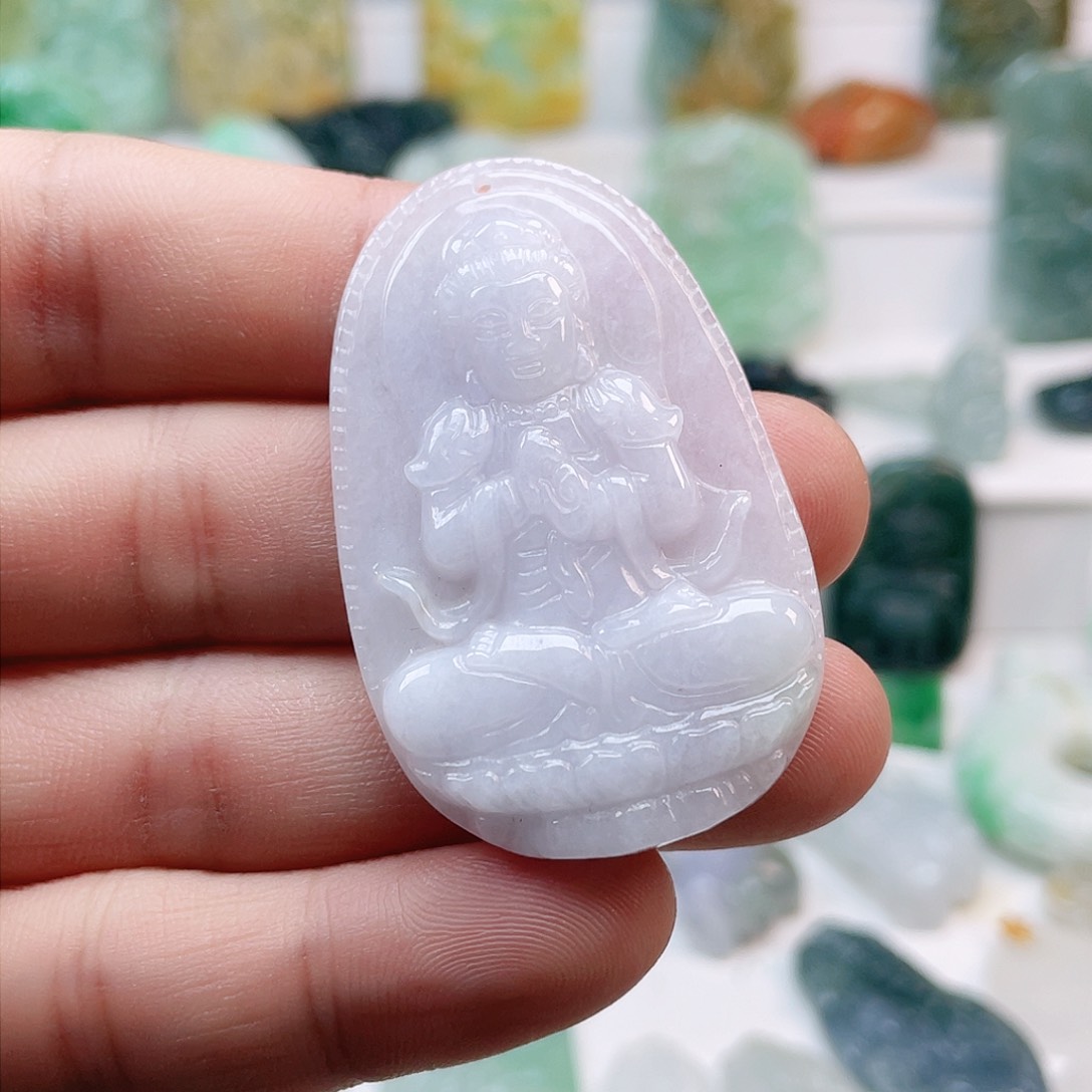 翡翠颈饰未镶嵌观音