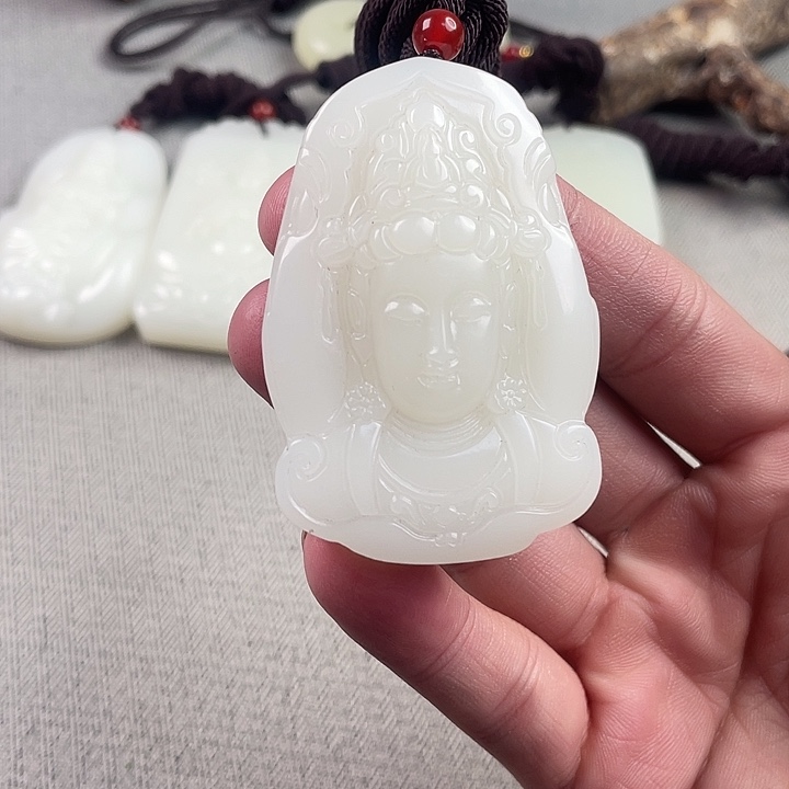 荣***哥和田玉未镶嵌颈饰