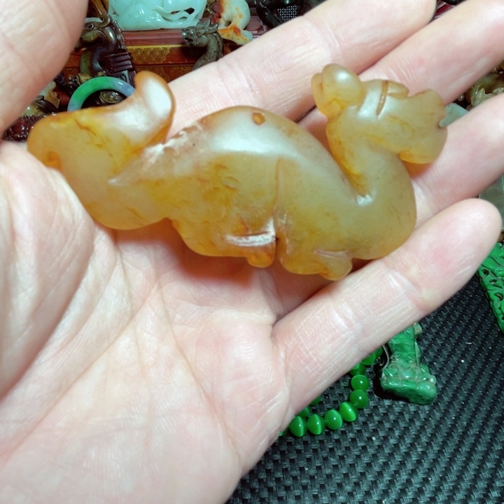 滴血莲花菩提吊坠漂亮