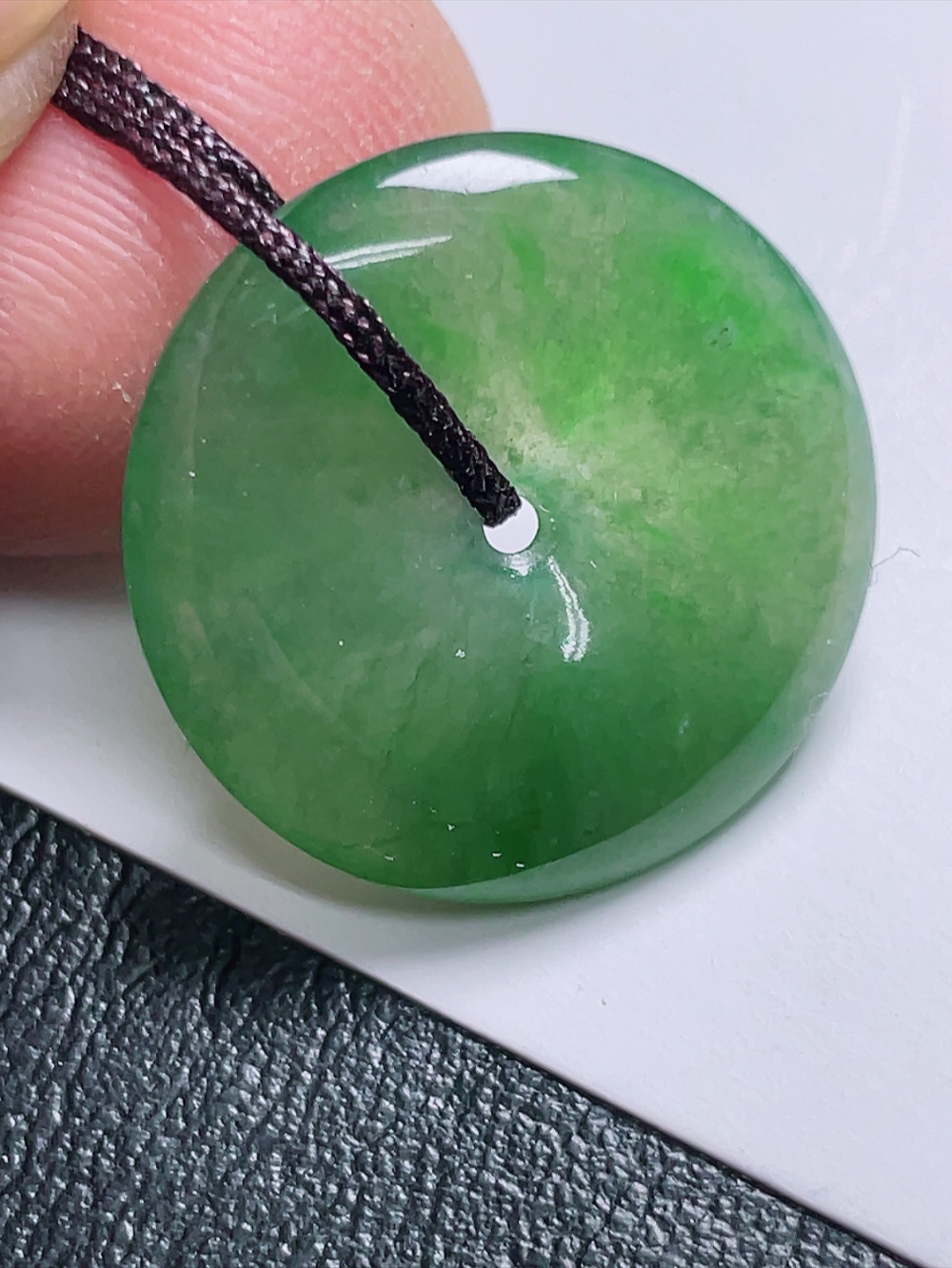 （缅甸天然翡翠A货）冰种满绿平安扣吊坠（尺寸20.3-3.6）