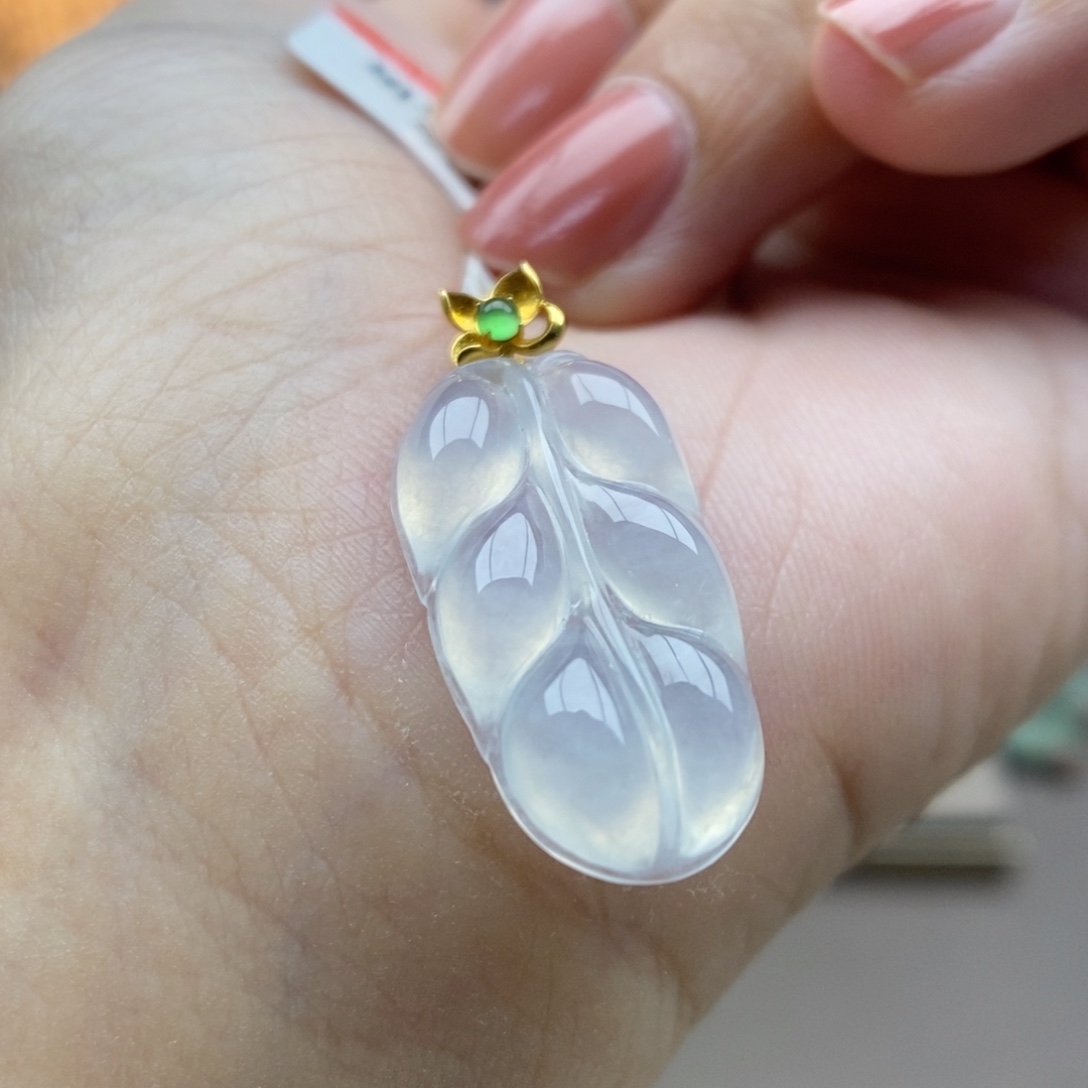 翡翠18K金镶嵌颈饰吊坠44