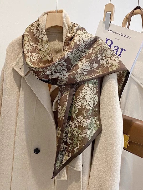 1375 高端丝毛170*22菱形长巾双面棕绿植物花卉