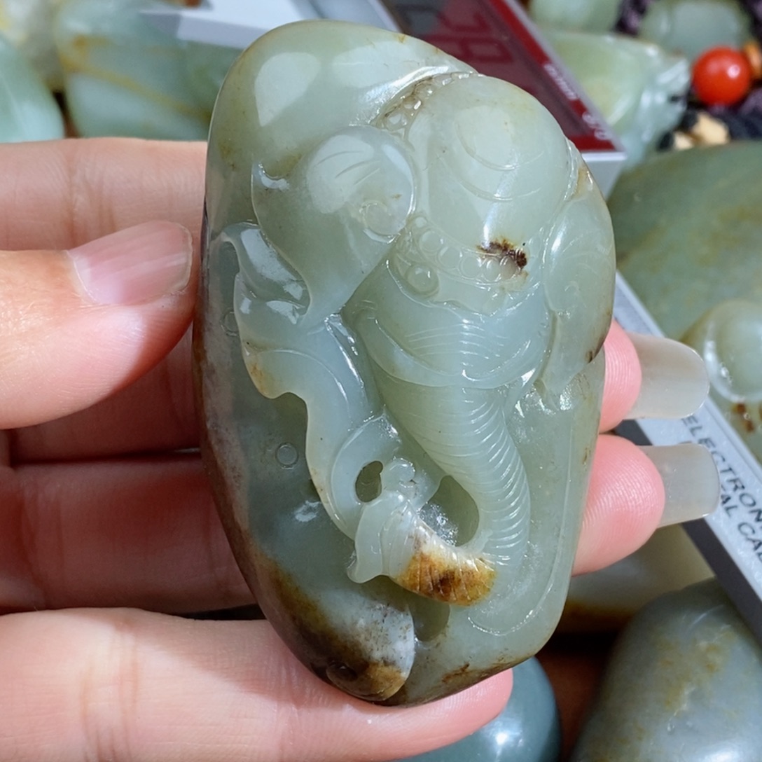 和田玉未镶嵌颈饰