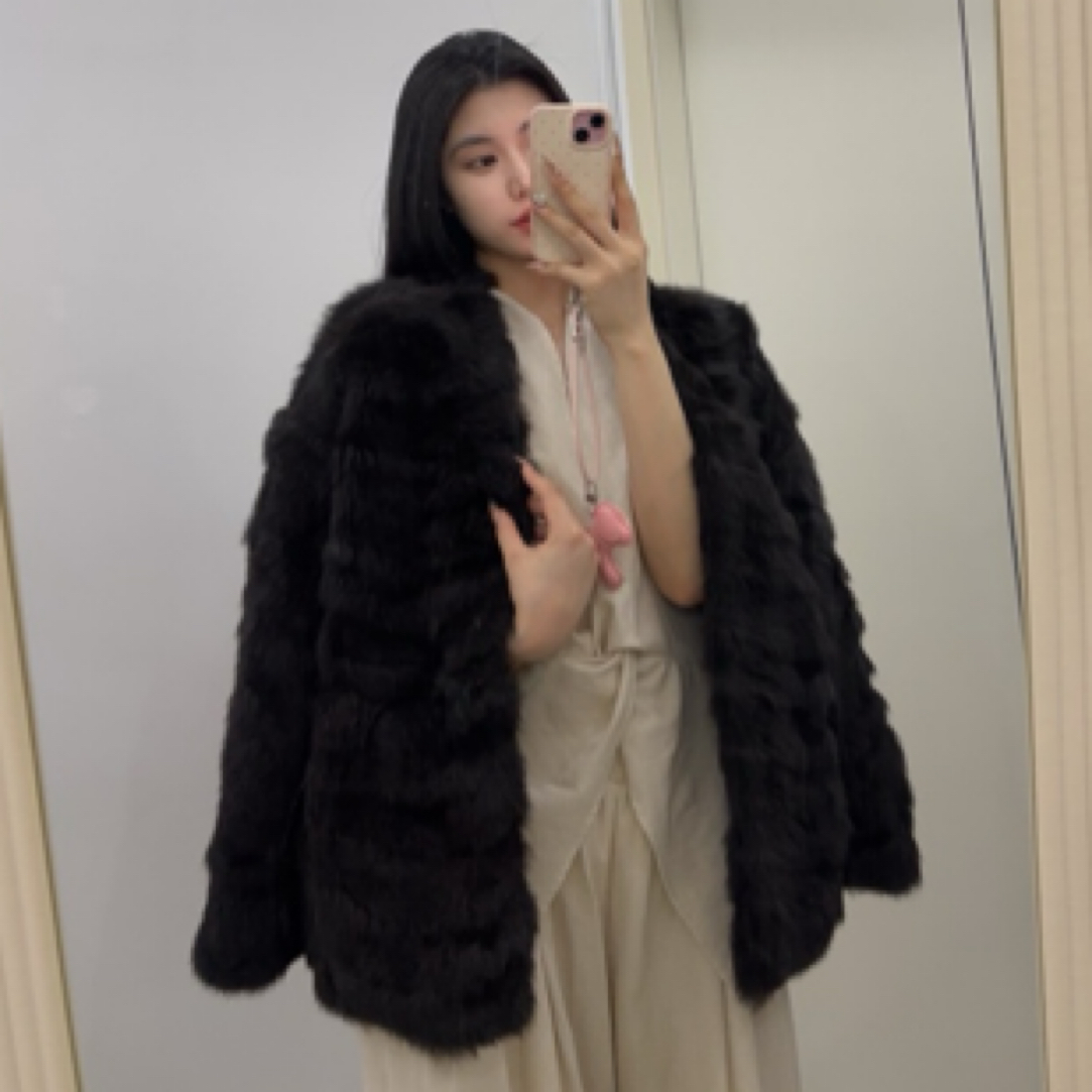 新款《都市奢华》高级显瘦大牌气质百搭兔毛皮毛一体气质风短外套