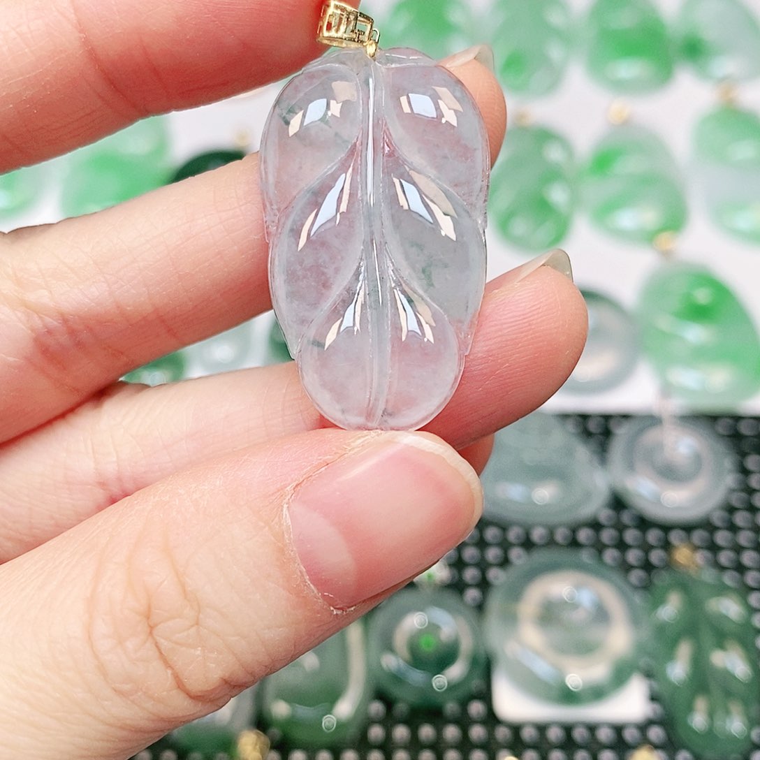 翡翠吊坠(不含链)18K金镶嵌