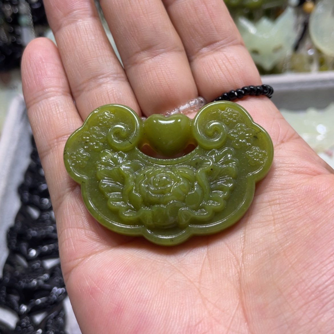 【闪购商品】岫玉颈饰未镶嵌70吊坠