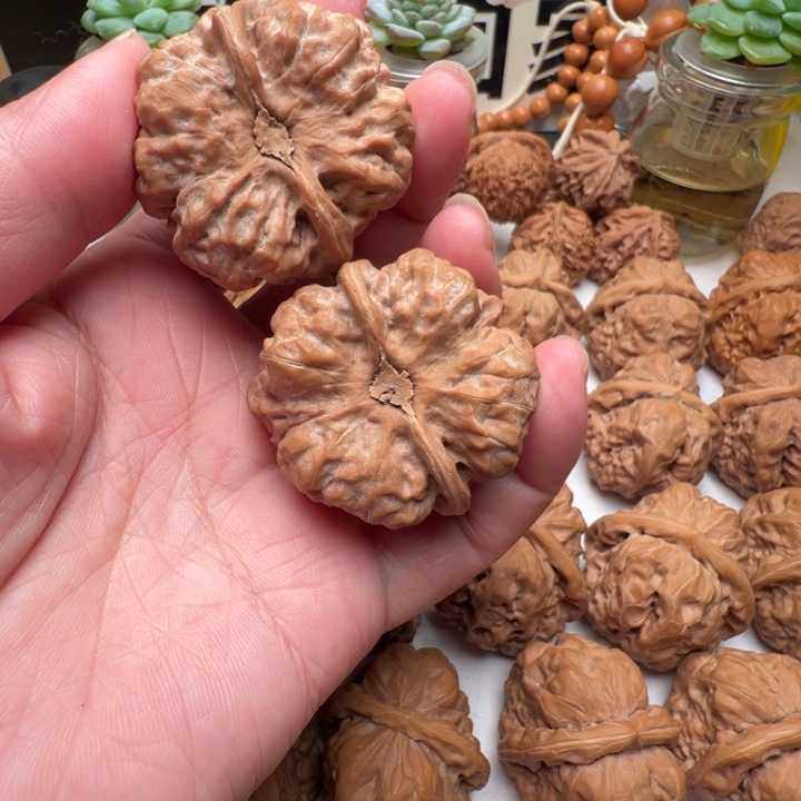 T***t文玩核桃吊坠精品蛤蟆