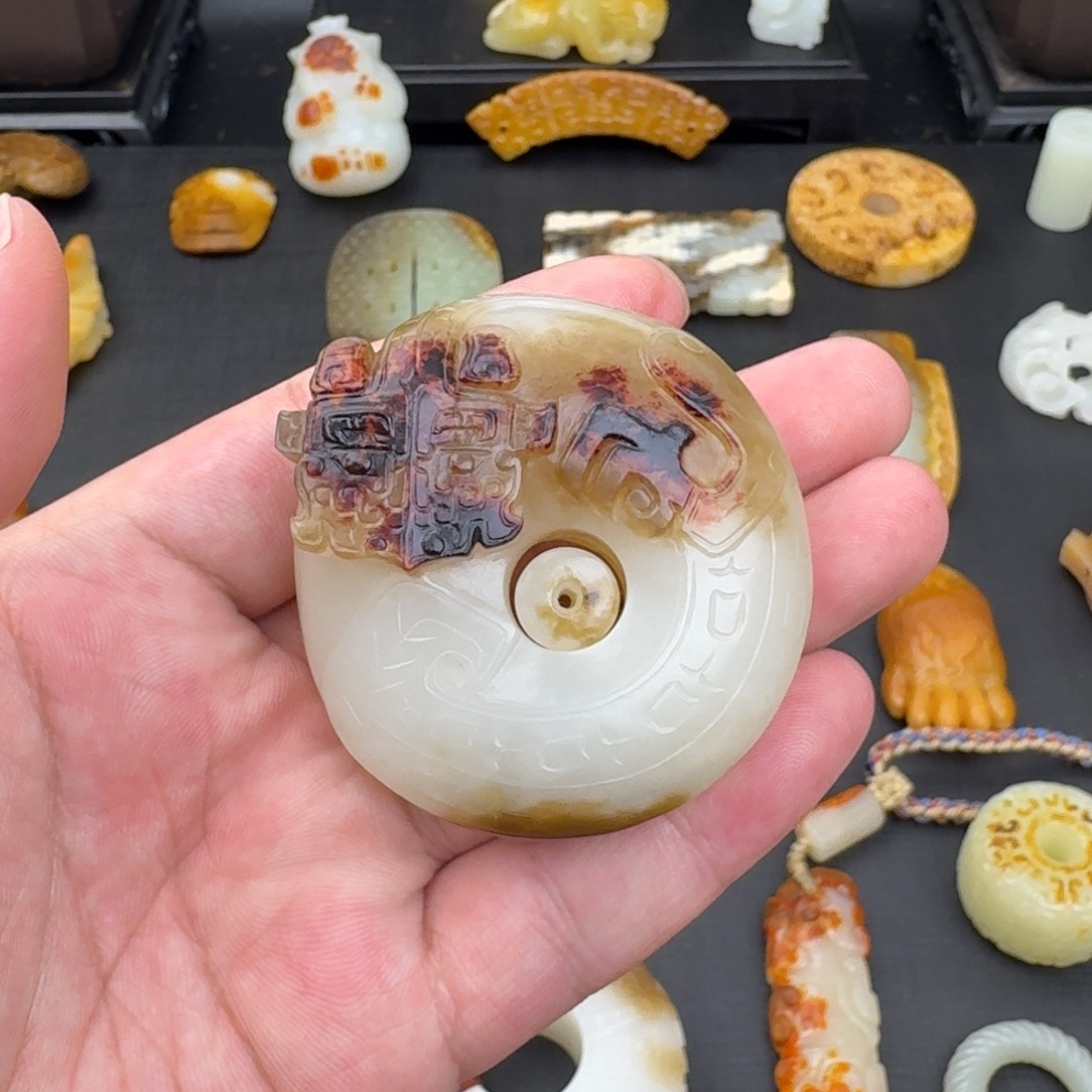 水***道和田玉（糖玉）未镶嵌颈饰