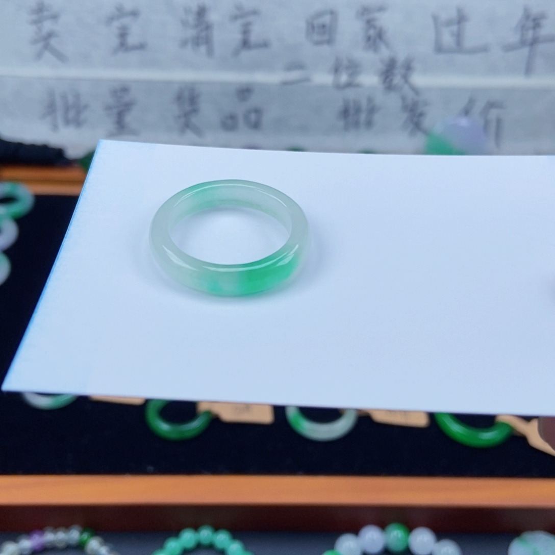 团***爹翡翠未镶嵌戒指22