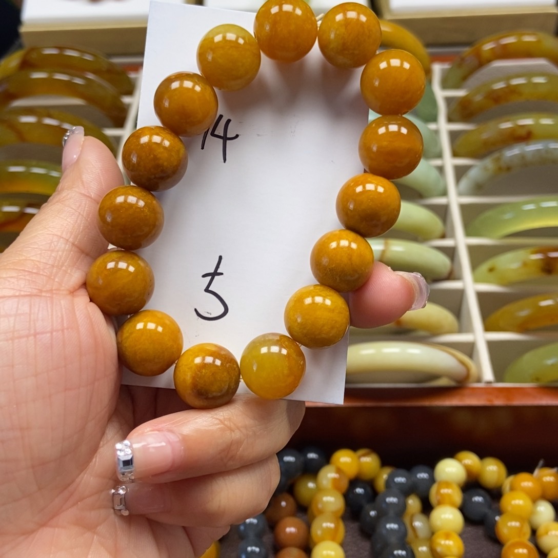 蛇纹石玉手串未镶嵌