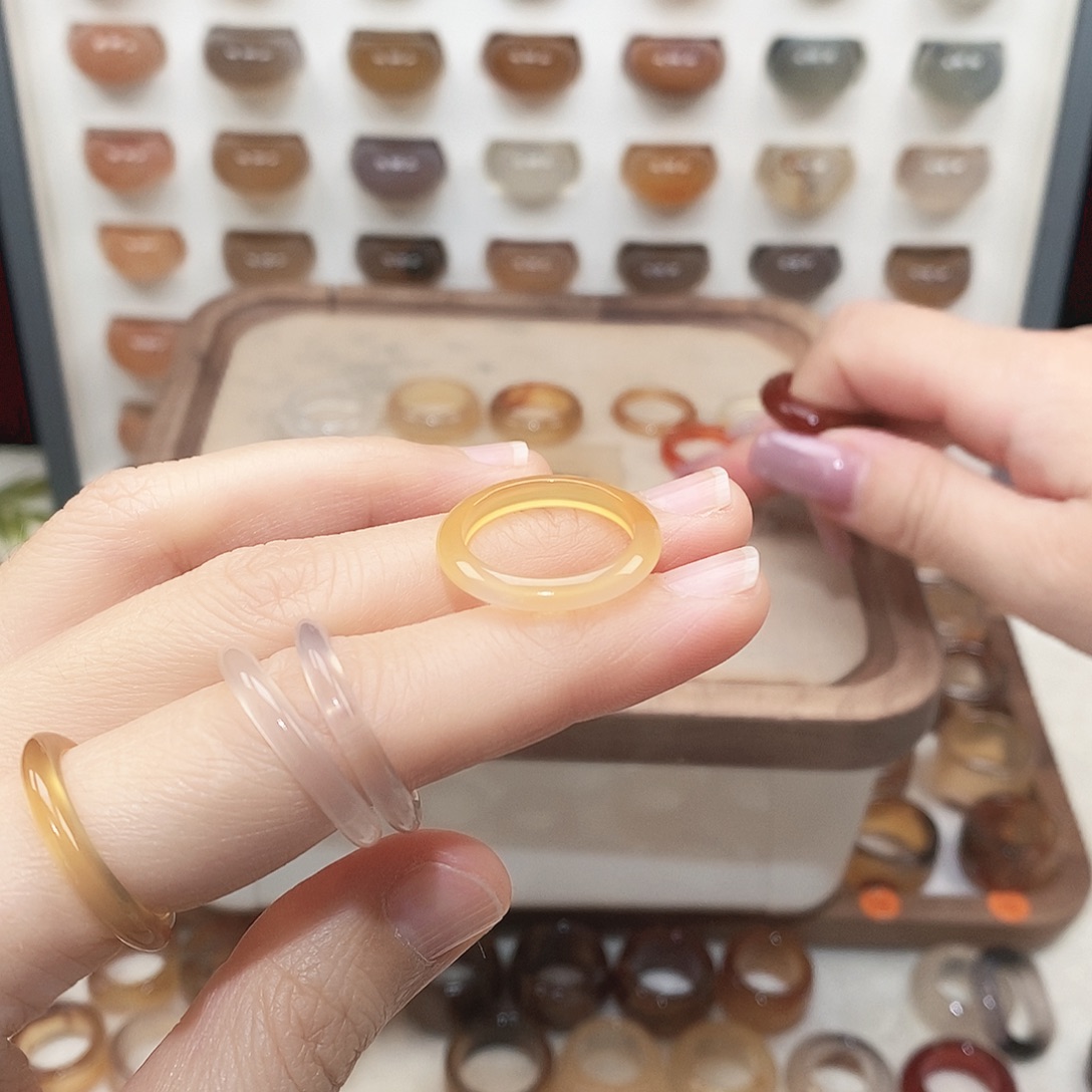 এ***࿐玛瑙/玉髓未镶嵌戒指港14