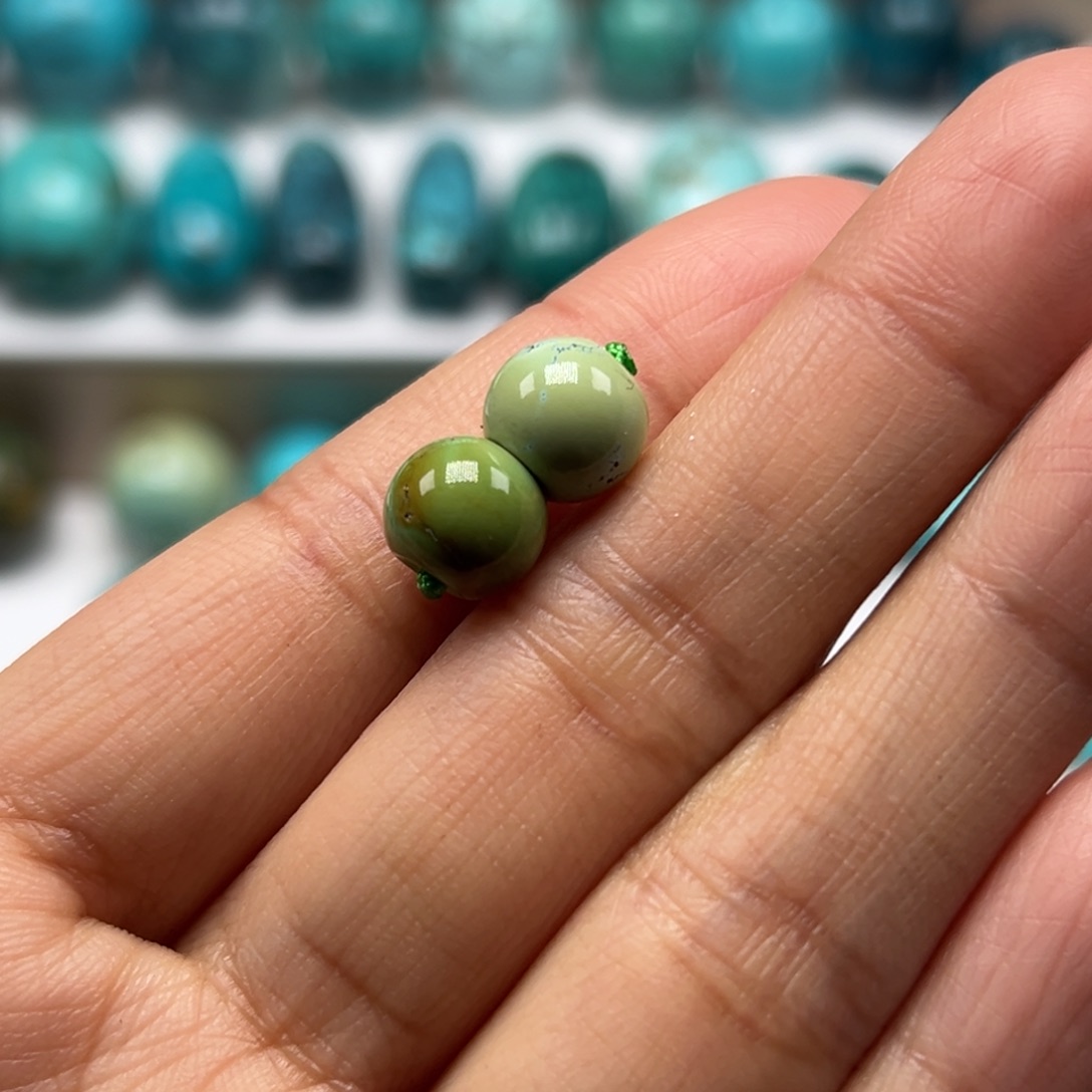 哪***烧绿松石未镶嵌珠宝奇石