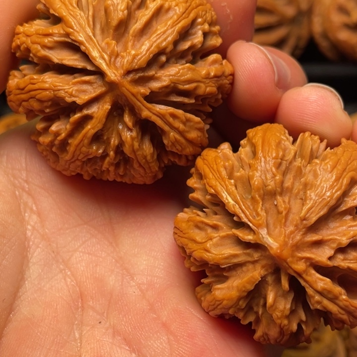 文玩核桃把件秦岭山脉核桃