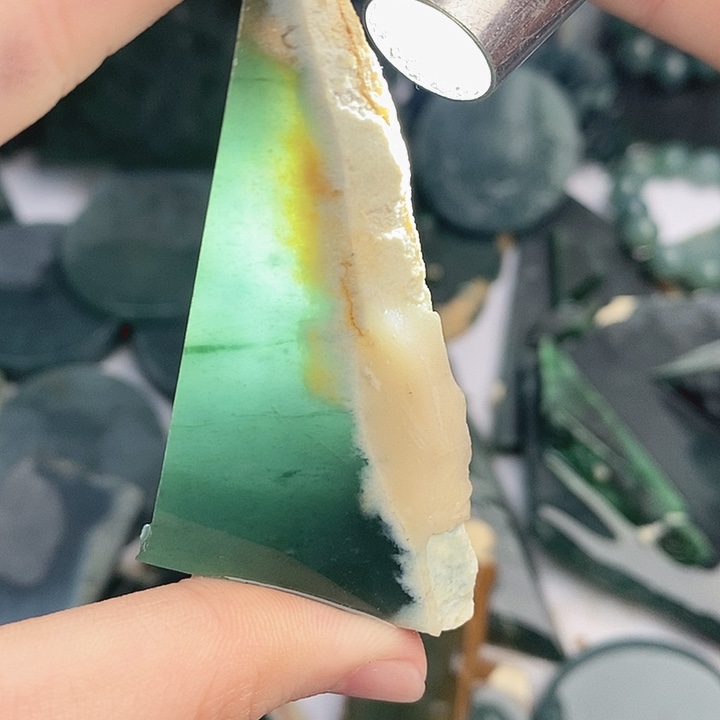 翡翠裸石纯天然翡翠