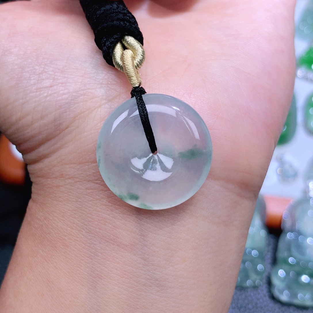 翡翠未镶嵌颈饰扣子