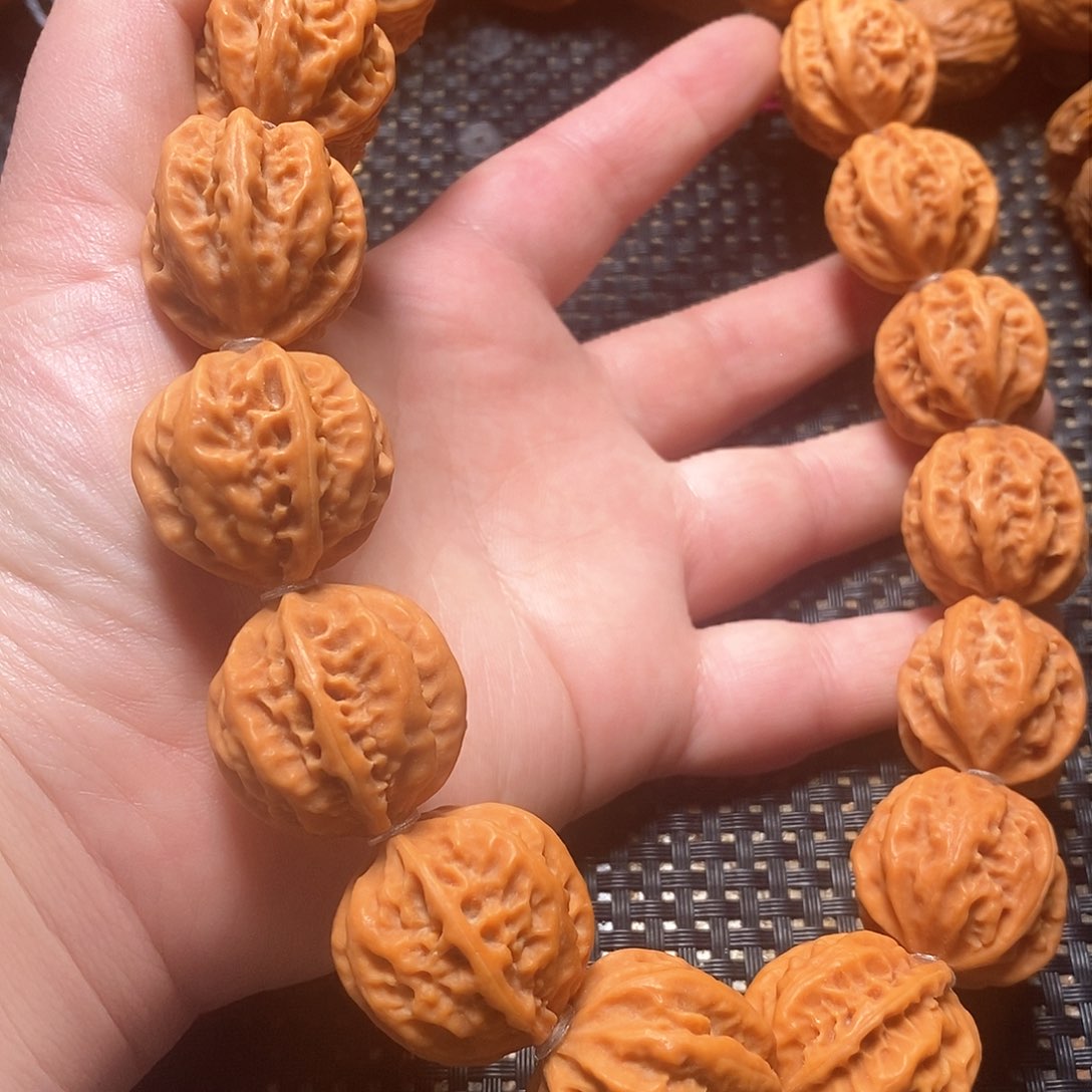 文玩核桃手串元宝八棱手持