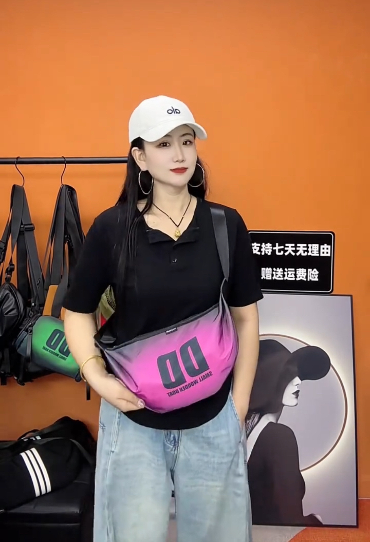 新款时尚原创布包潮牌月牙包男女同款休闲个性潮流饺子包包