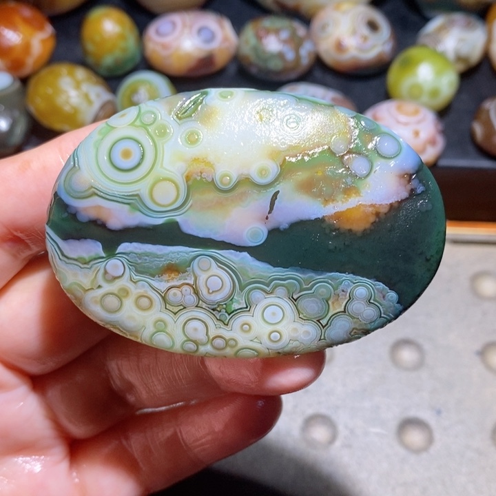 未镶嵌玛瑙/玉髓珠宝半成品23