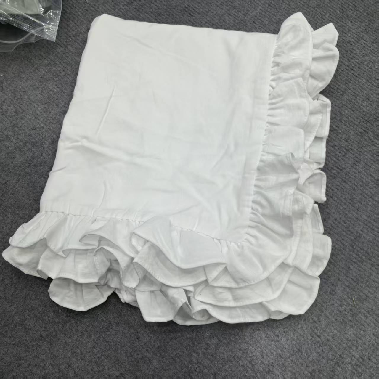 白色荷叶边亲肤枕套，50*66.发1对
