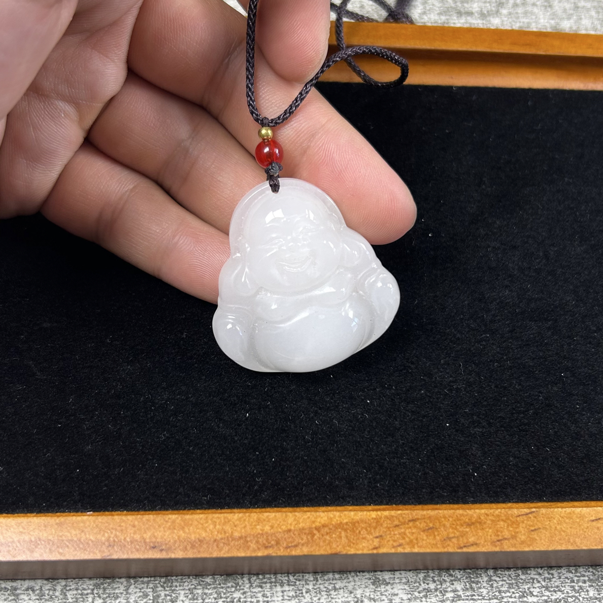 新疆玉佛吊坠白色