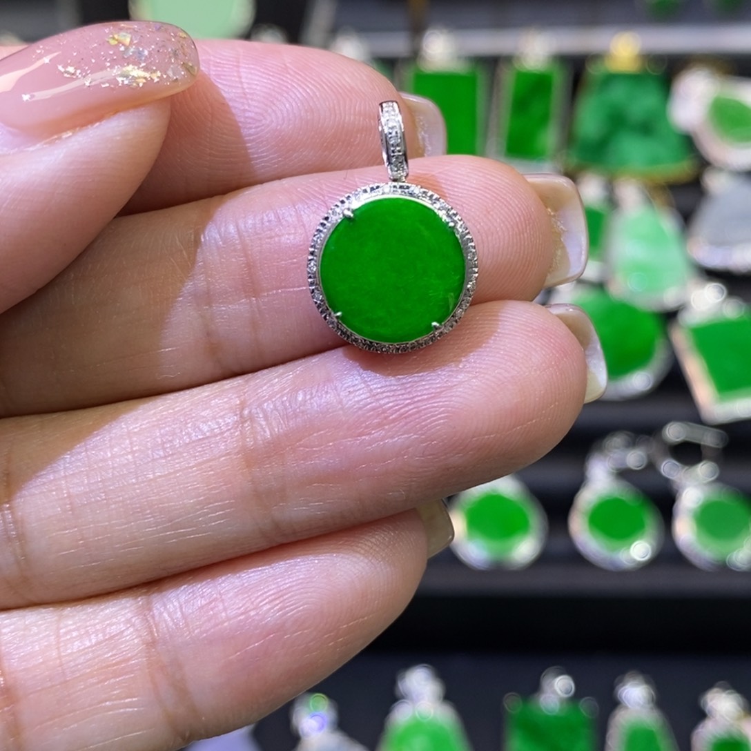 翡翠18K金镶嵌吊坠(不含链)吊坠