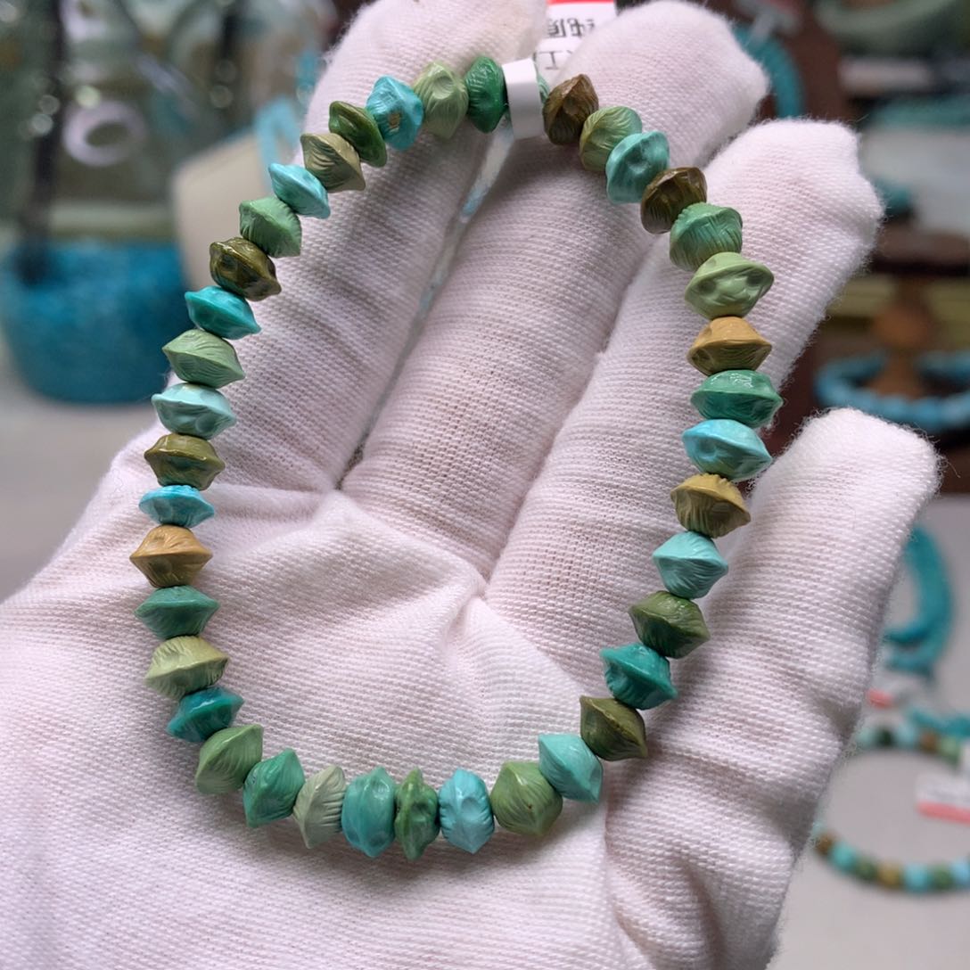 绿松石配饰未镶嵌