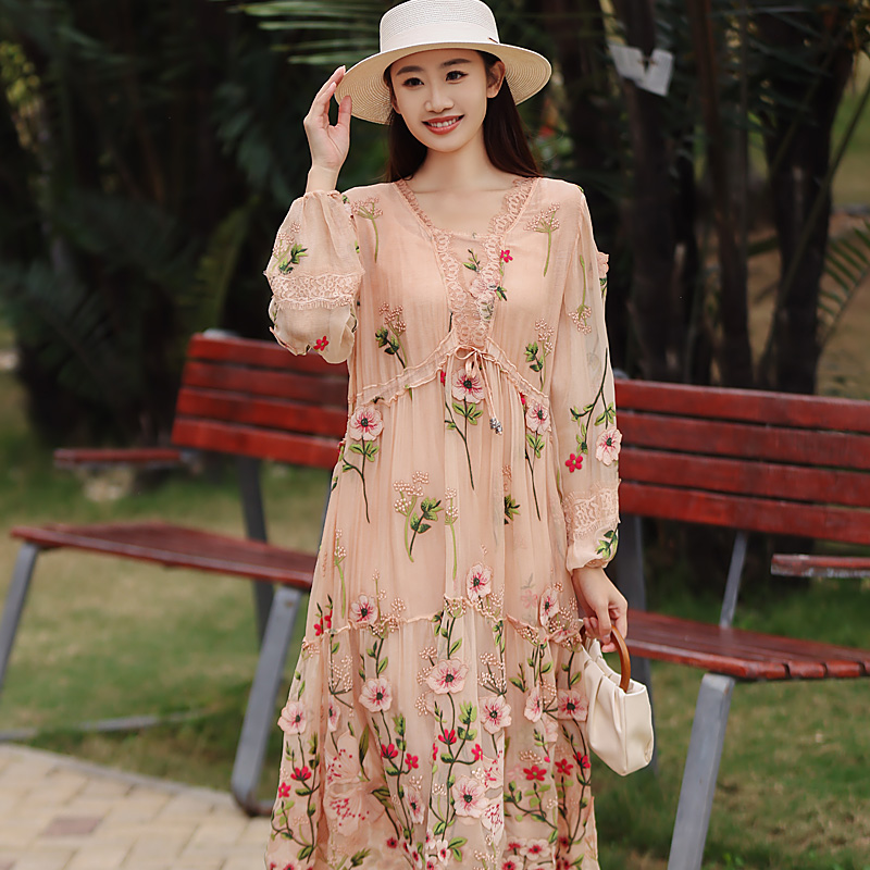 拜占庭的森林桑蚕丝连衣裙女装高级感轻奢刺绣端庄大气收腰中长款