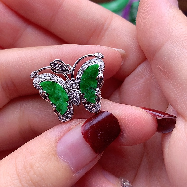 翡翠颈饰银S925镶嵌翡翠