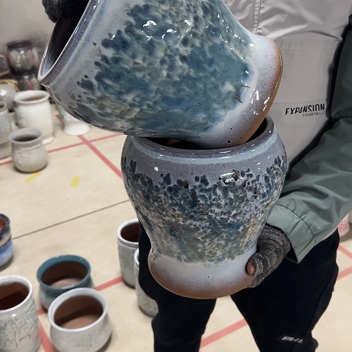 高度20厘米口18厘米