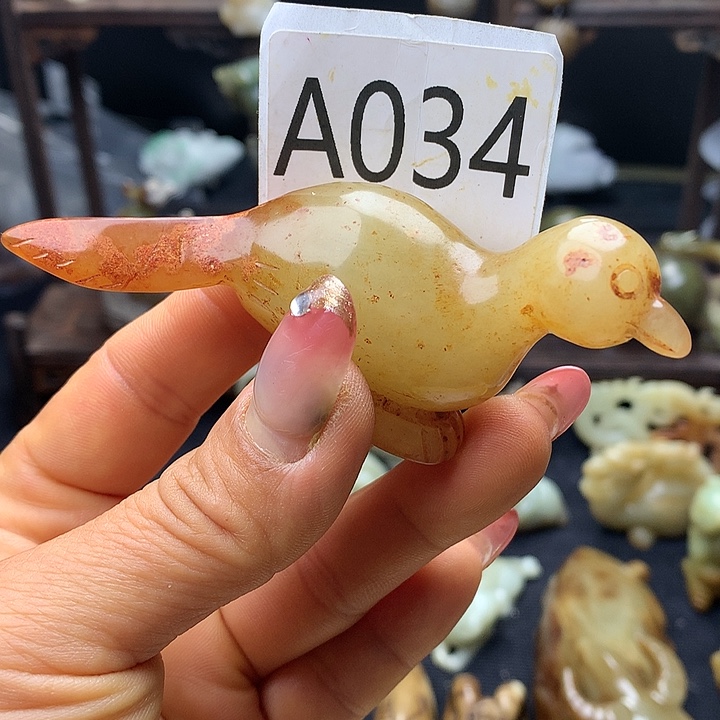 和田玉未镶嵌车挂