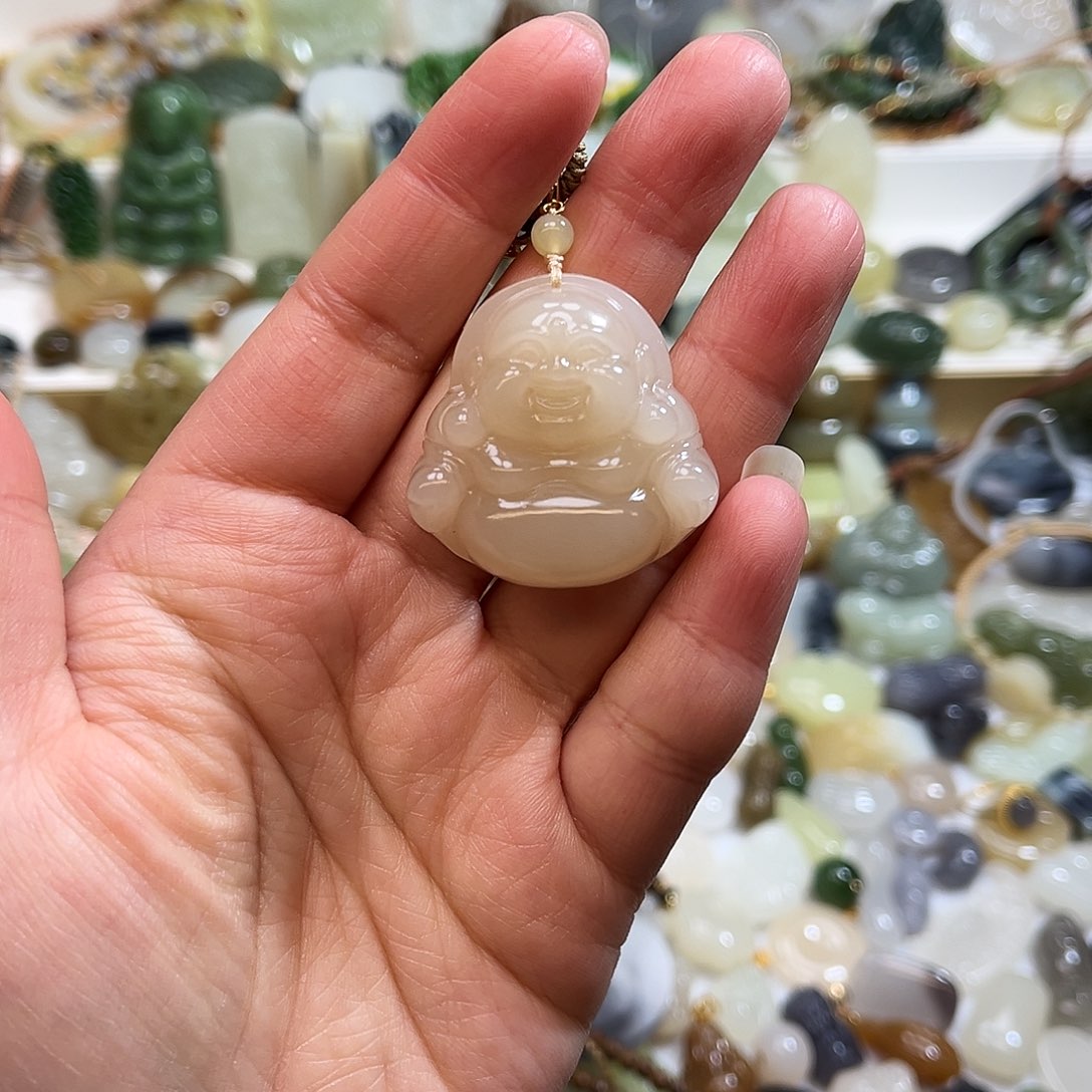 璐***璐和田玉未镶嵌吊坠(赠链)