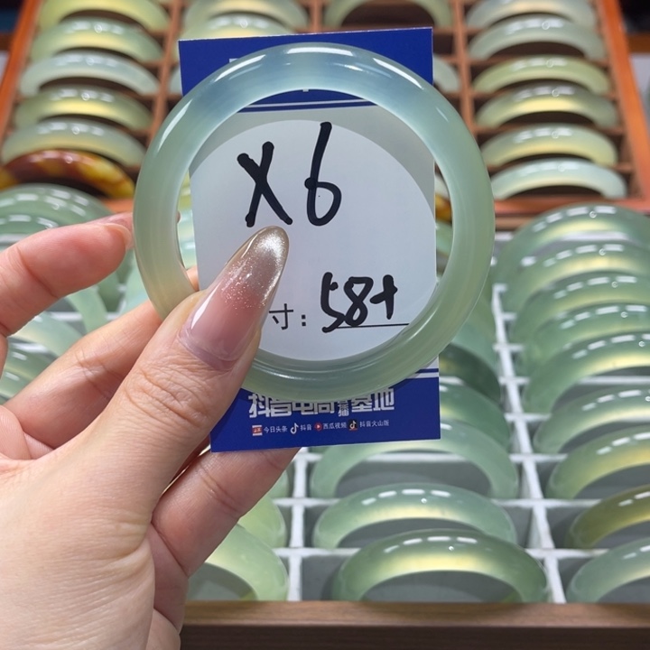 岫玉手镯未镶嵌樱***头